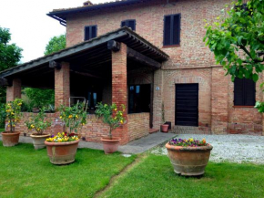 Отель Lovely Tuscan Country House  Сиена